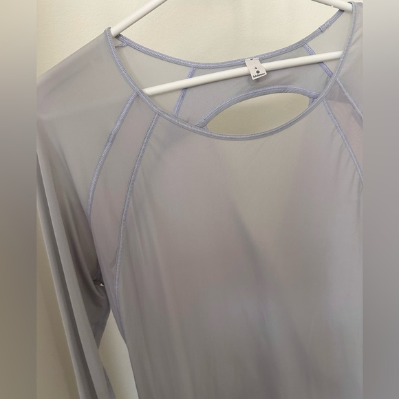Lululemon If You’re Lucky Long Sleeve Tee Size 4 Pale Purple Mesh Open Back - Picture 5 of 6